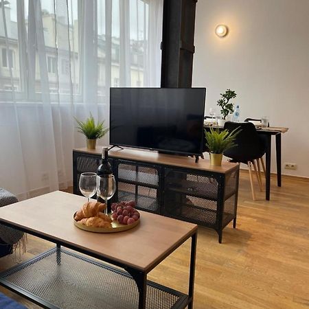 Wiejska 14: Smart City Center Apartment near Parliament Warsaw Exterior photo