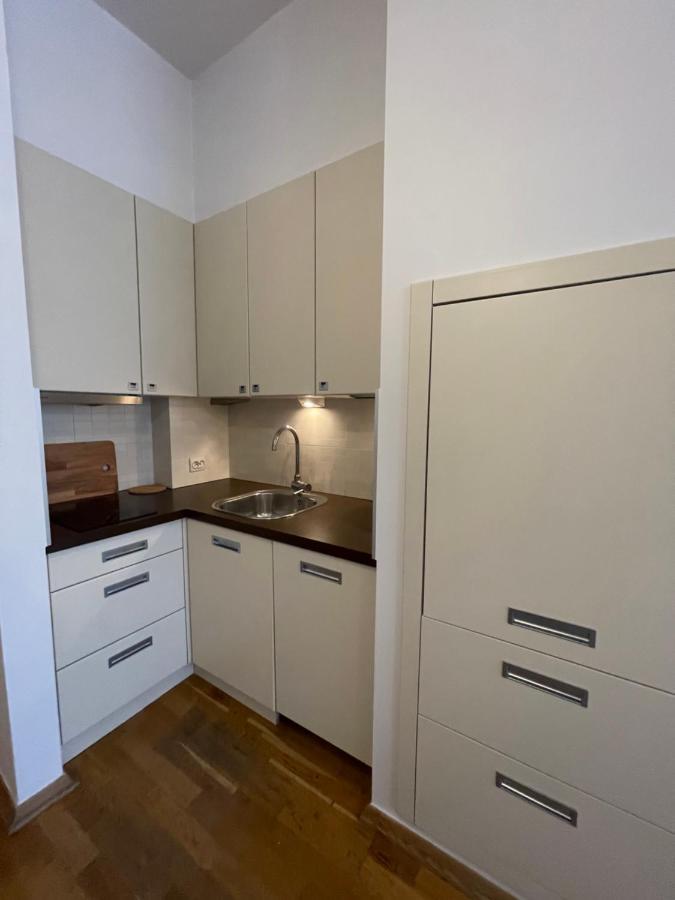 Wiejska 14: Smart City Center Apartment near Parliament Warsaw Exterior photo